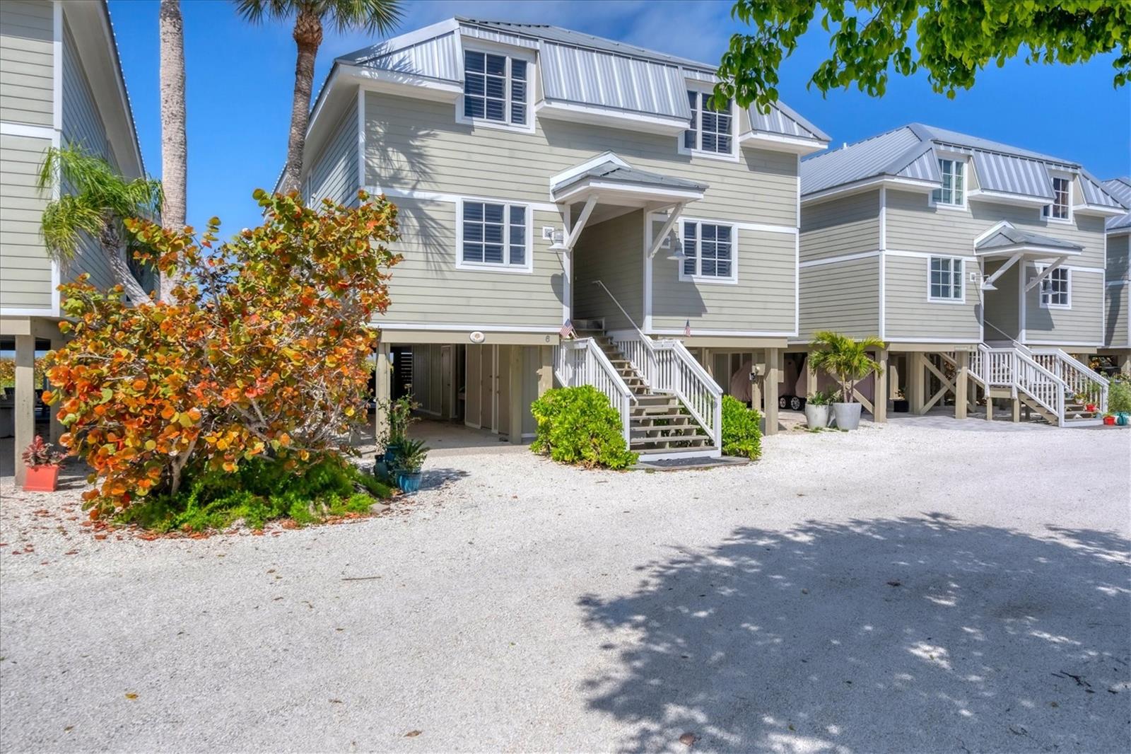 480 GULF BLVD #6