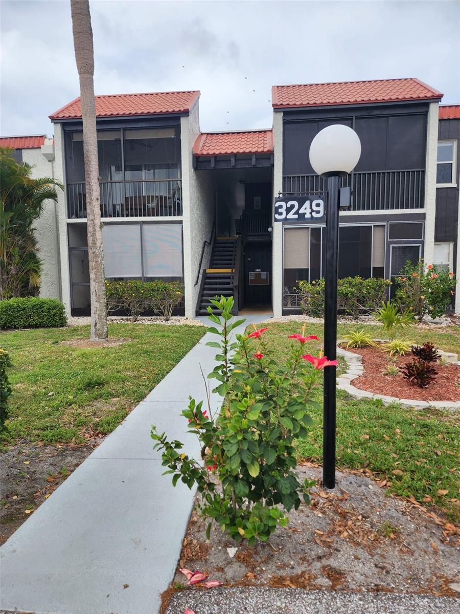 3249 BENEVA RD #204