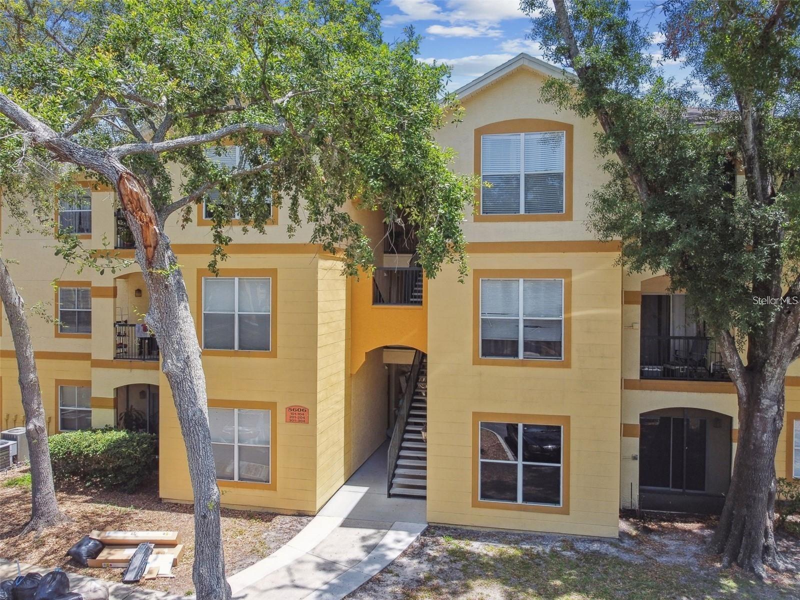 5606 PINNACLE HEIGHTS CIR #306