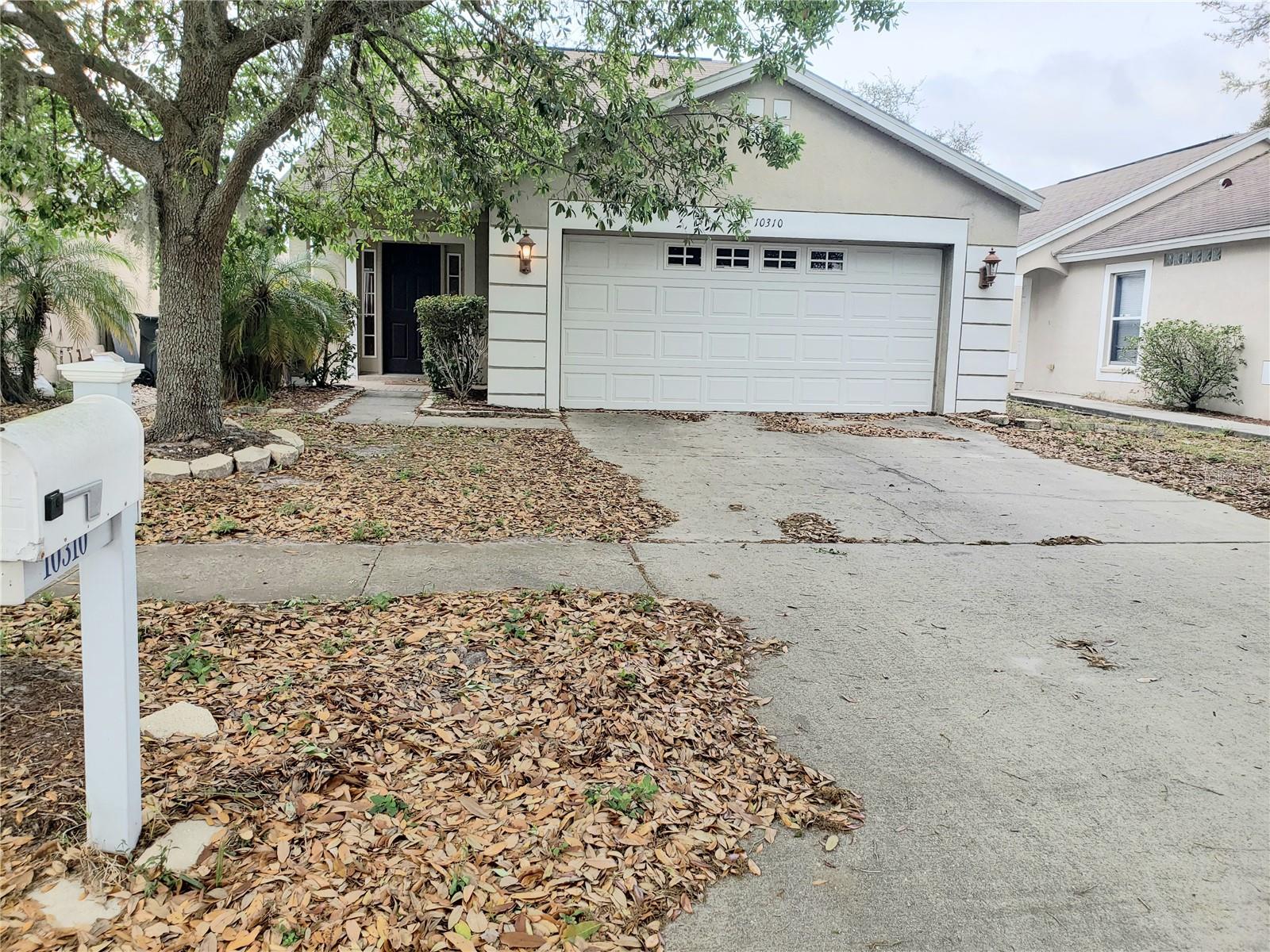 10310 LAKESIDE VISTA DR