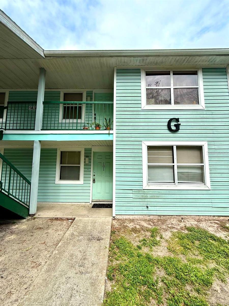 5024 TERRACE PALMS CIR #101