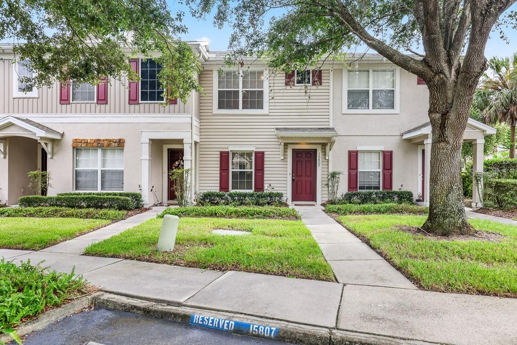 15807 FISHHAWK FALLS DR