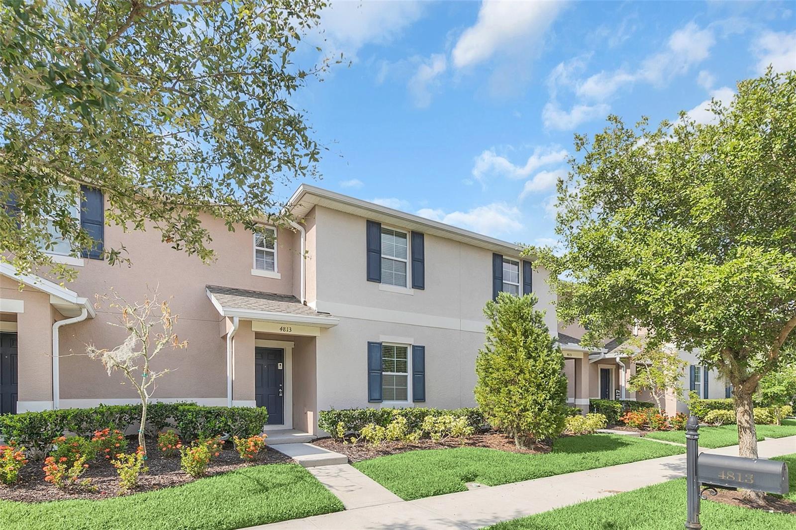 4813 APPLE BLOSSOM LN