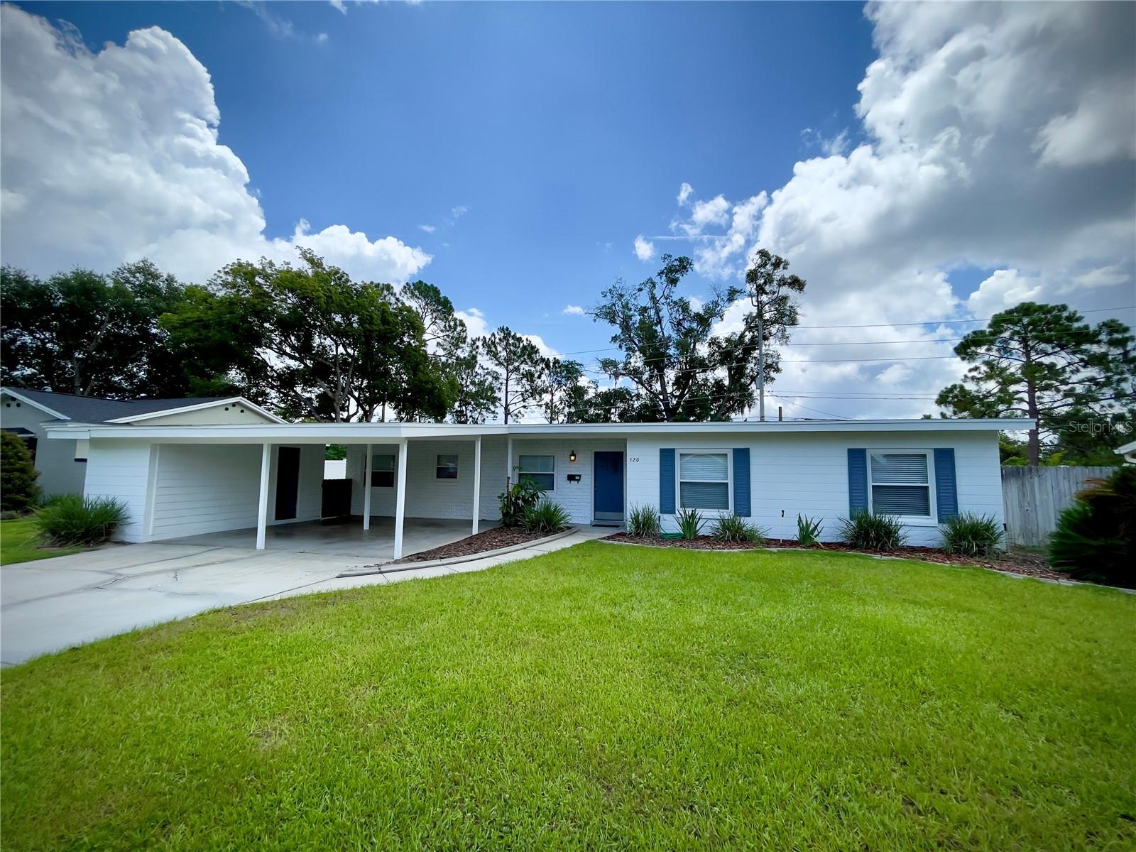 520 SENECA TRL