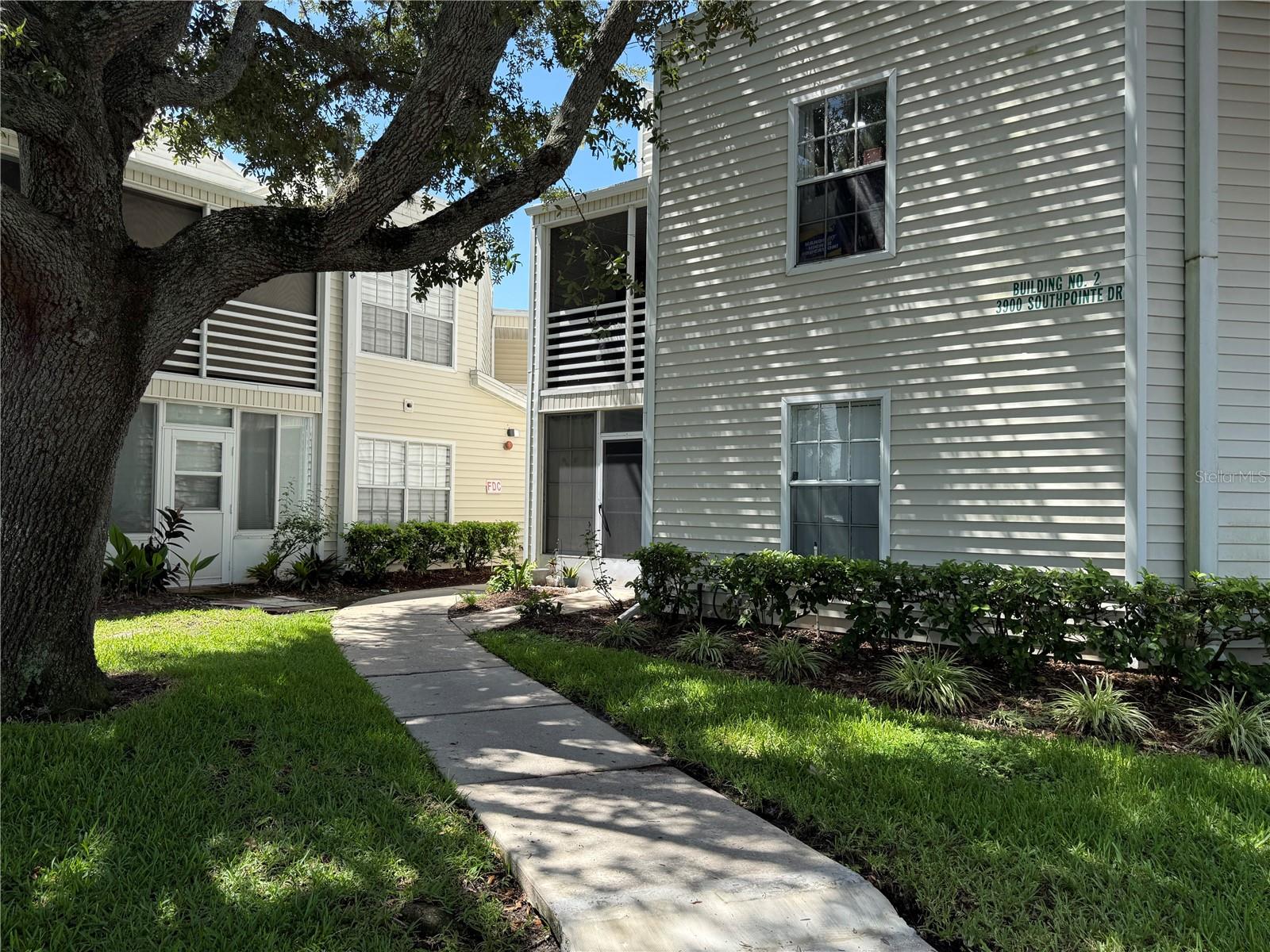3900 SOUTHPOINTE DR #120