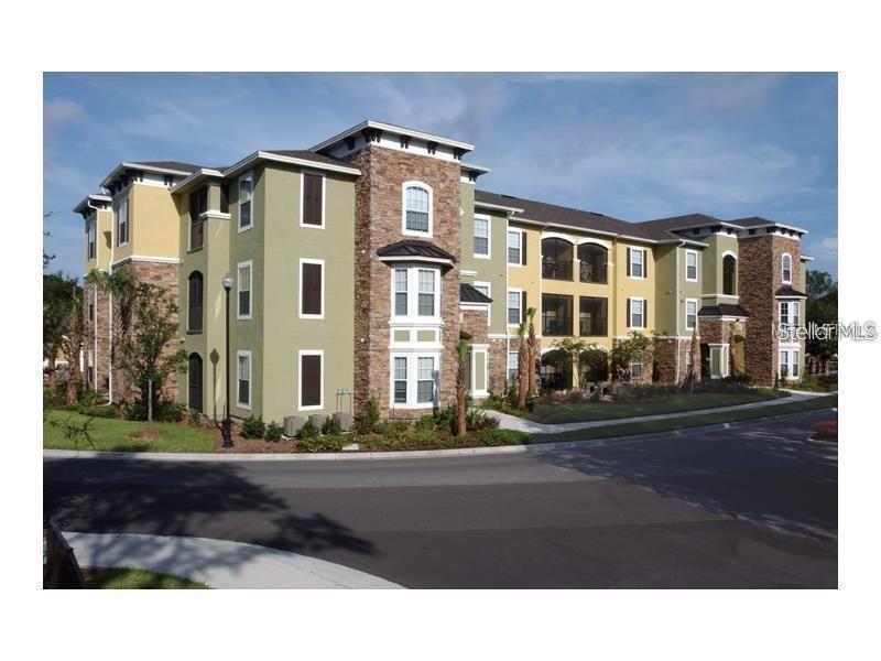 10019 COURTNEY PALMS BLVD #201
