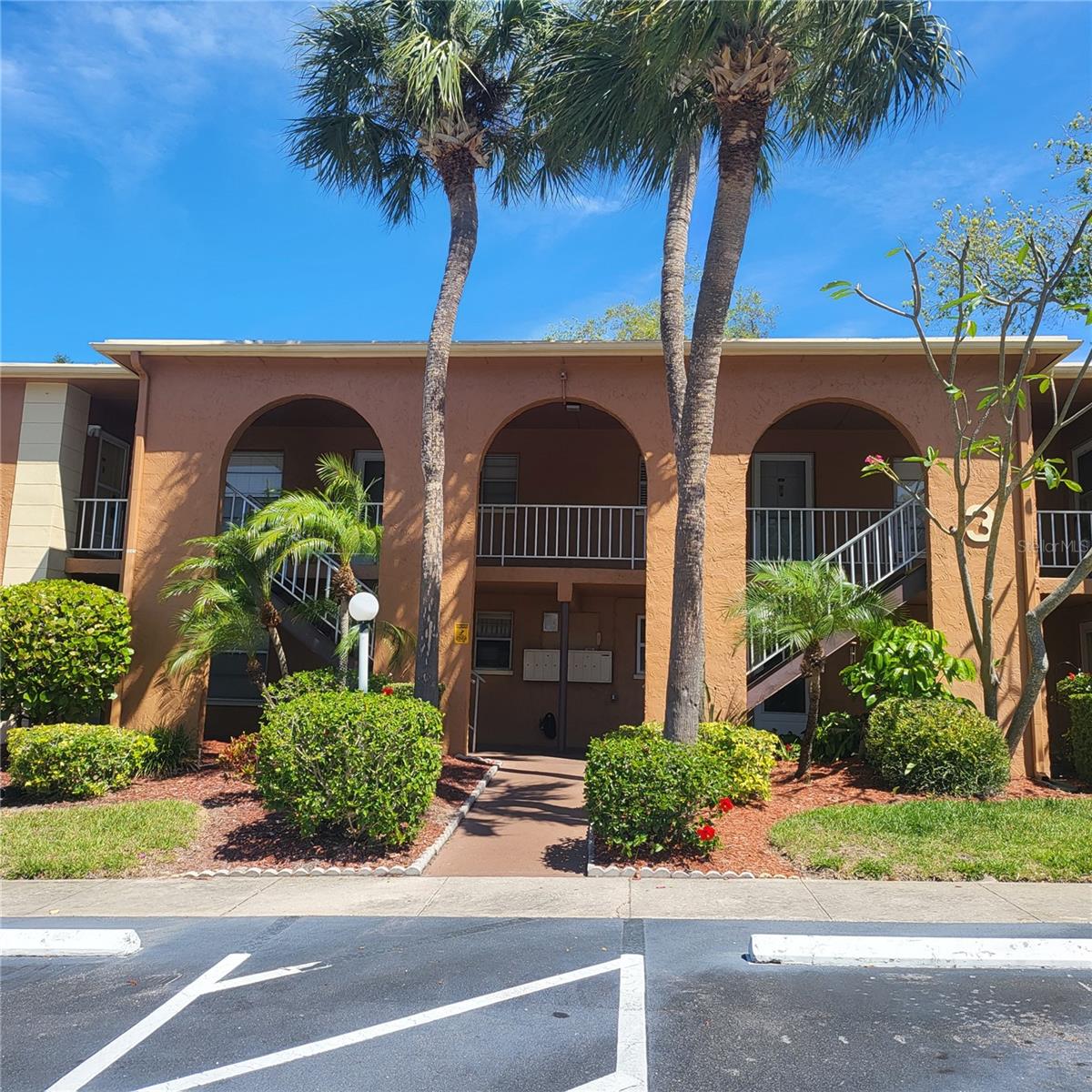 12760 INDIAN ROCKS RD #306