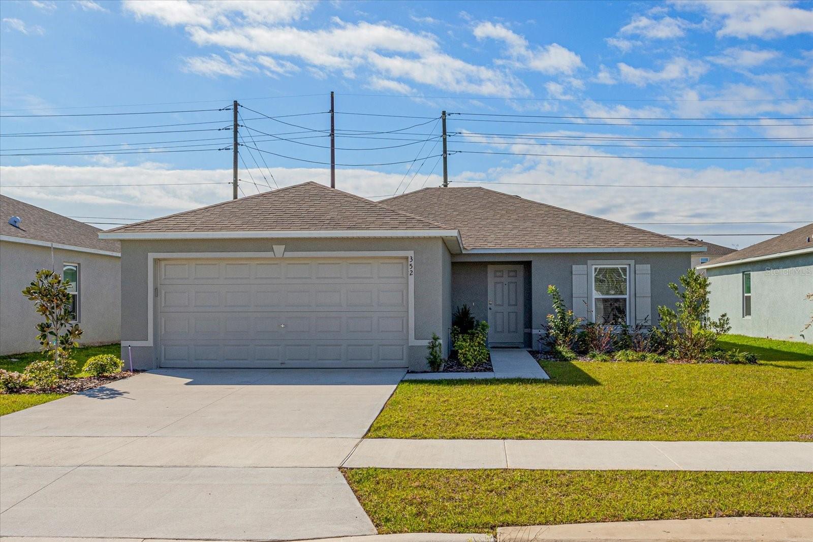 352 TOWNS CIR