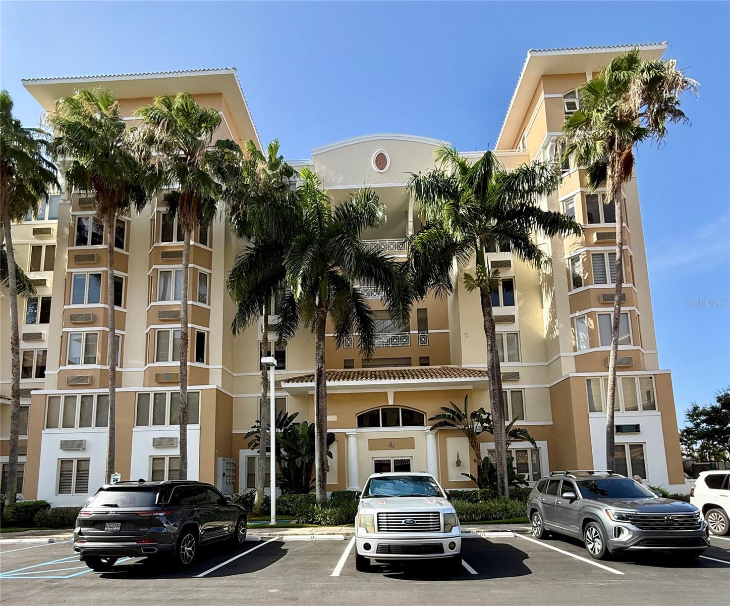 1 AVENIDA PALMA REAL #404