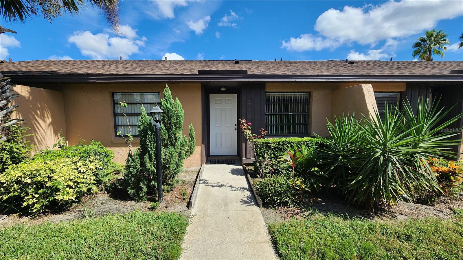 2211 MARGARITA CT #2211
