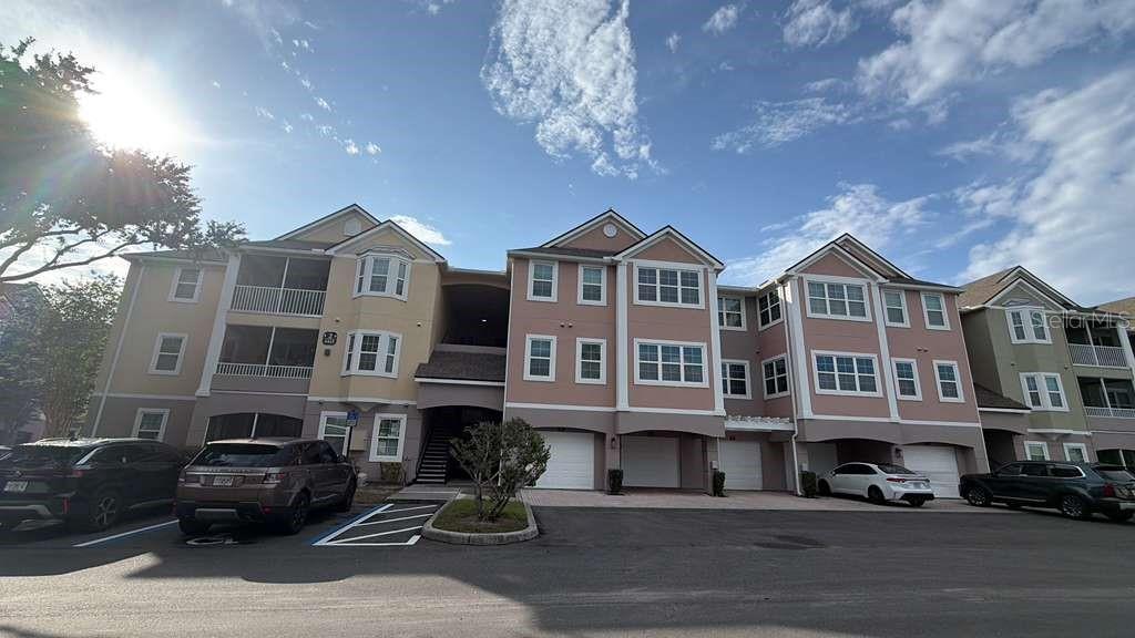 6413 ASTOR VILLAGE AVE #301
