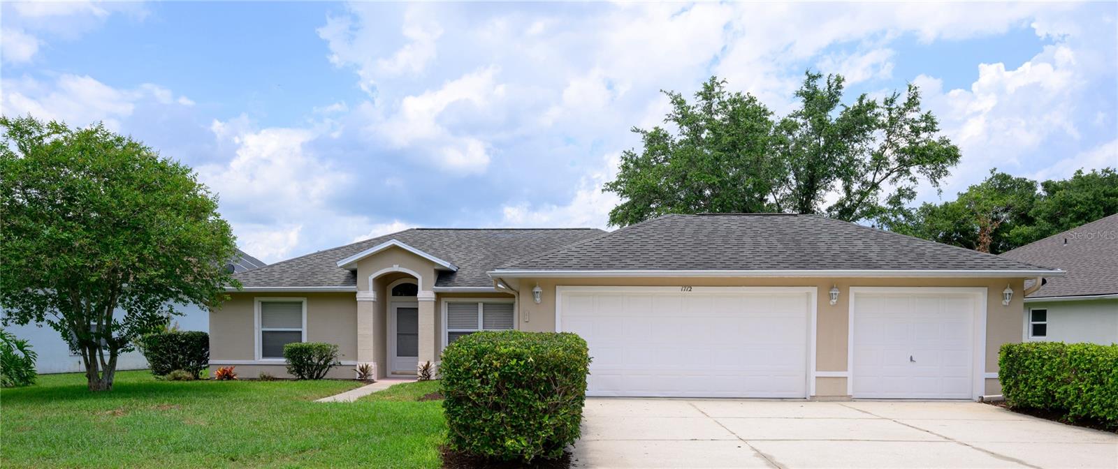 1712 ARASH CIR