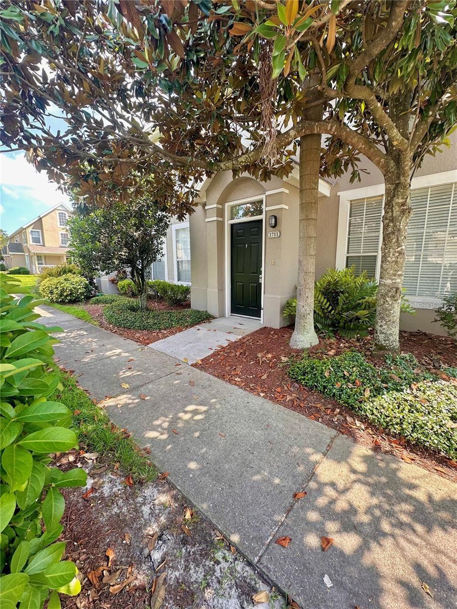 9021 LEE VISTA BLVD #1711
