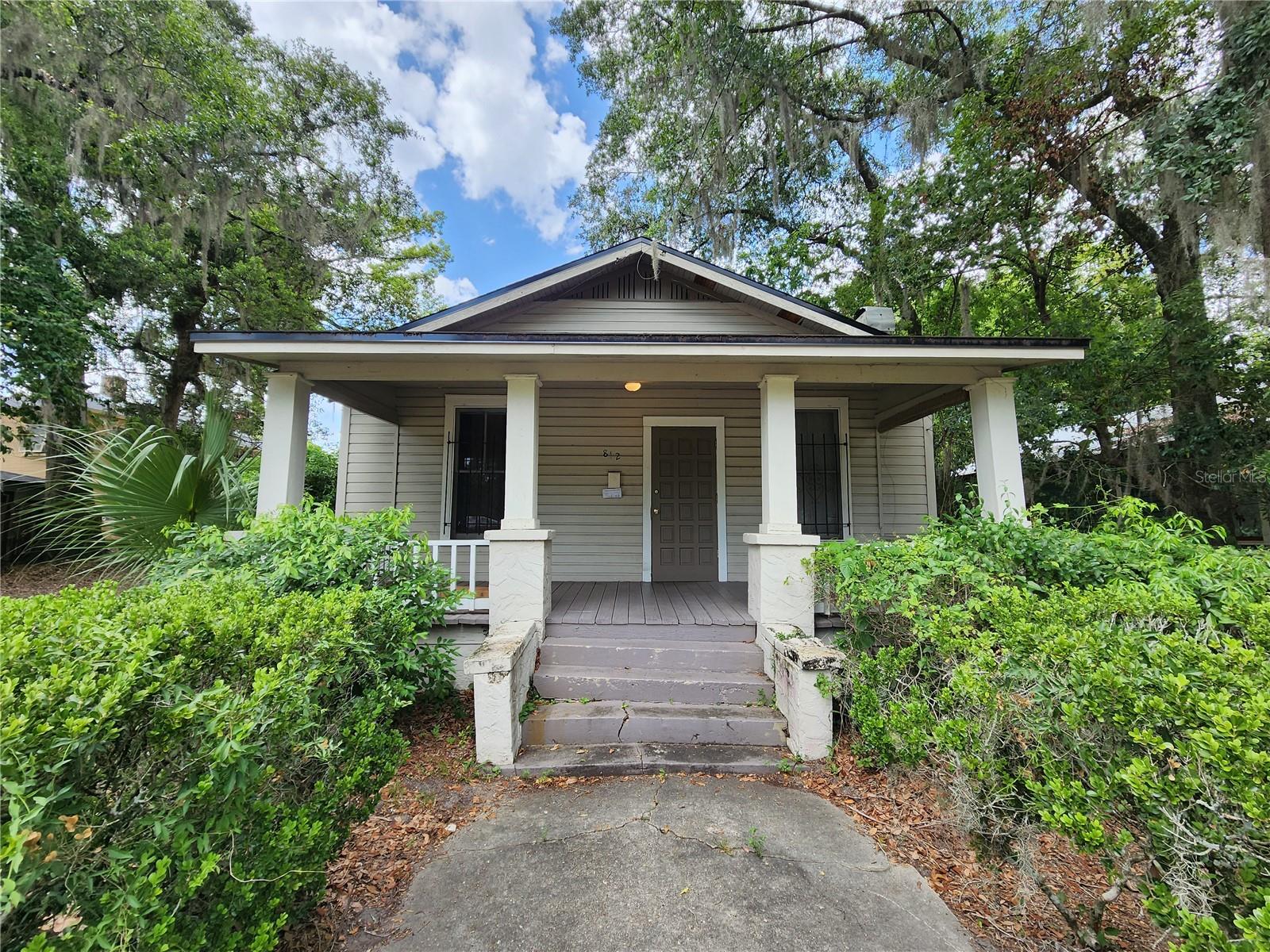 812 SE 4 AVE