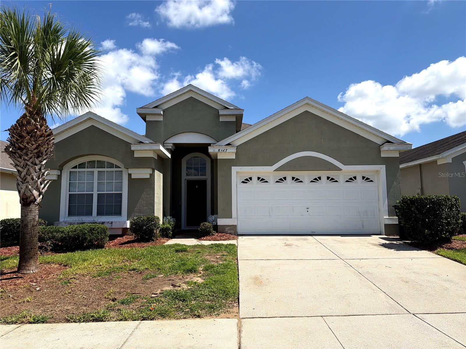 8127 FAN PALM WAY