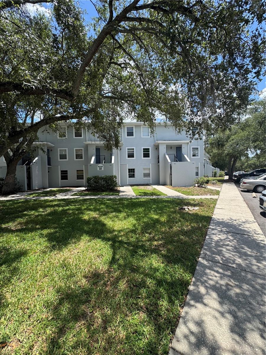7195 E BANK DR #206