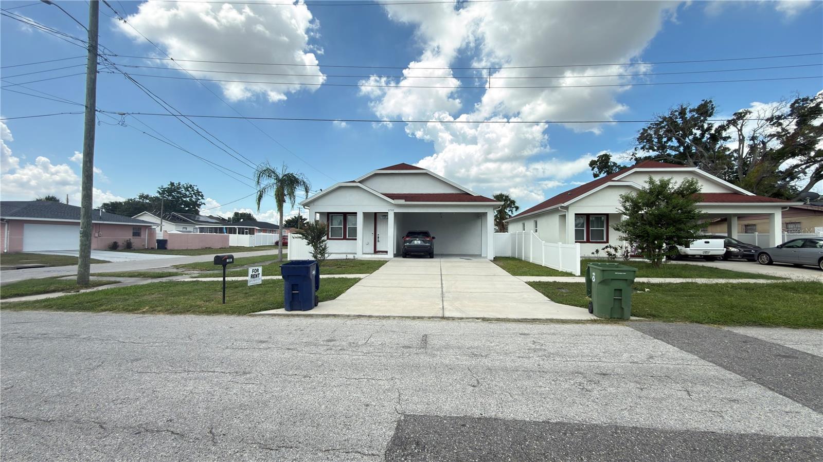 2704 W SAINT CONRAD ST