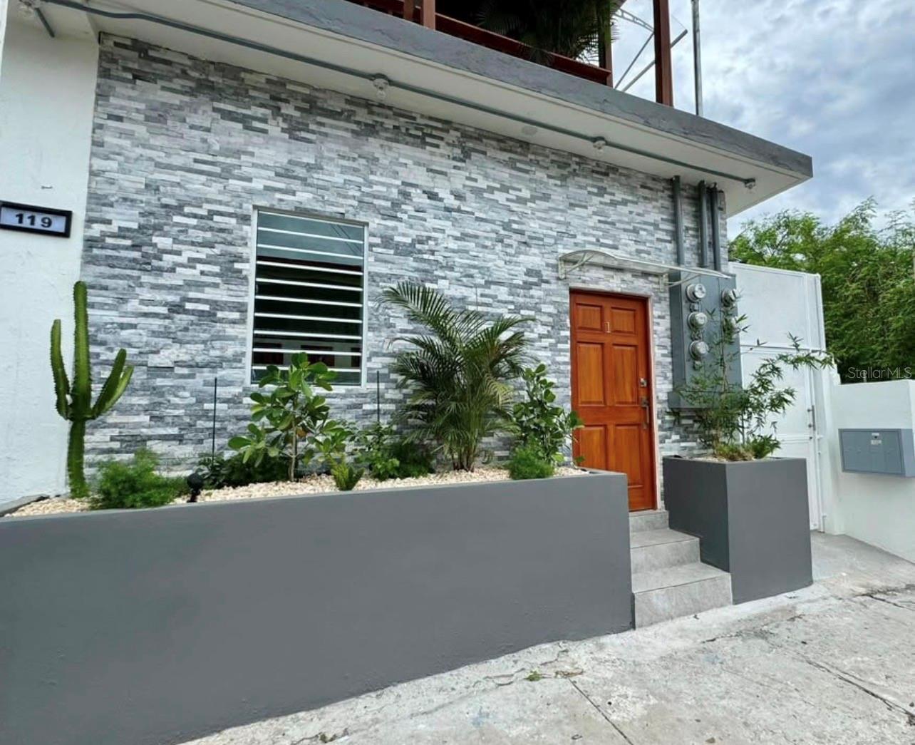119 SANTA CECILIA