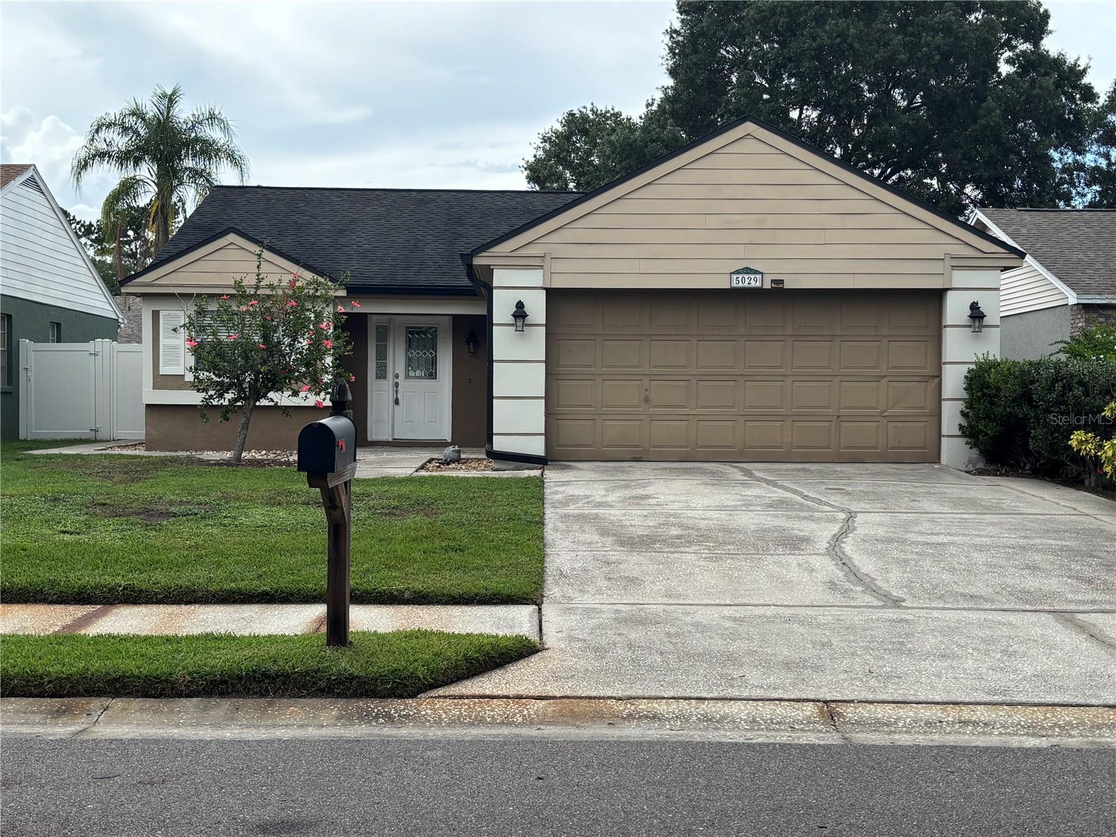 5029 CYPRESS TRACE DR