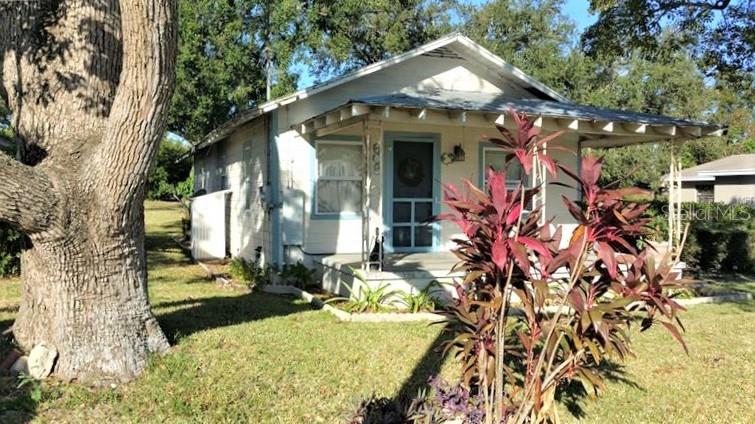 608 LEMON ST