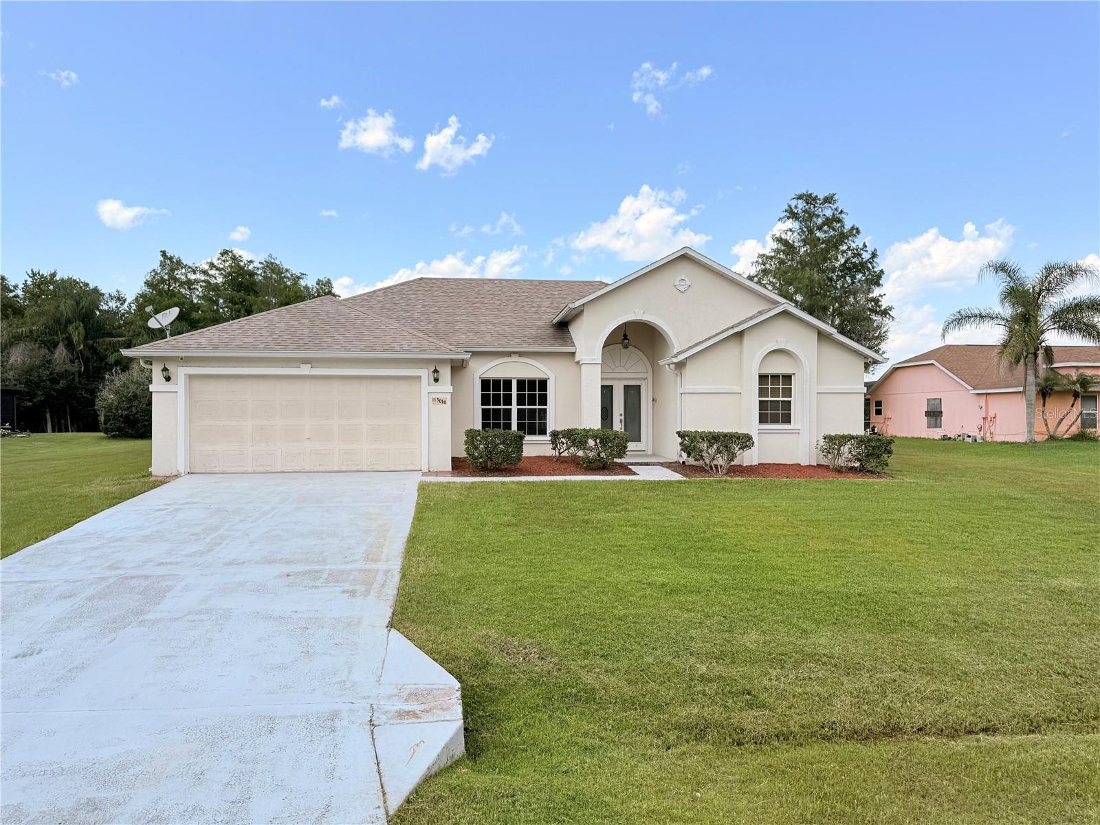 3010 VICTORIA DR