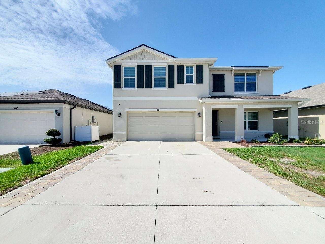 1014 GOLDEN SHINER AVE