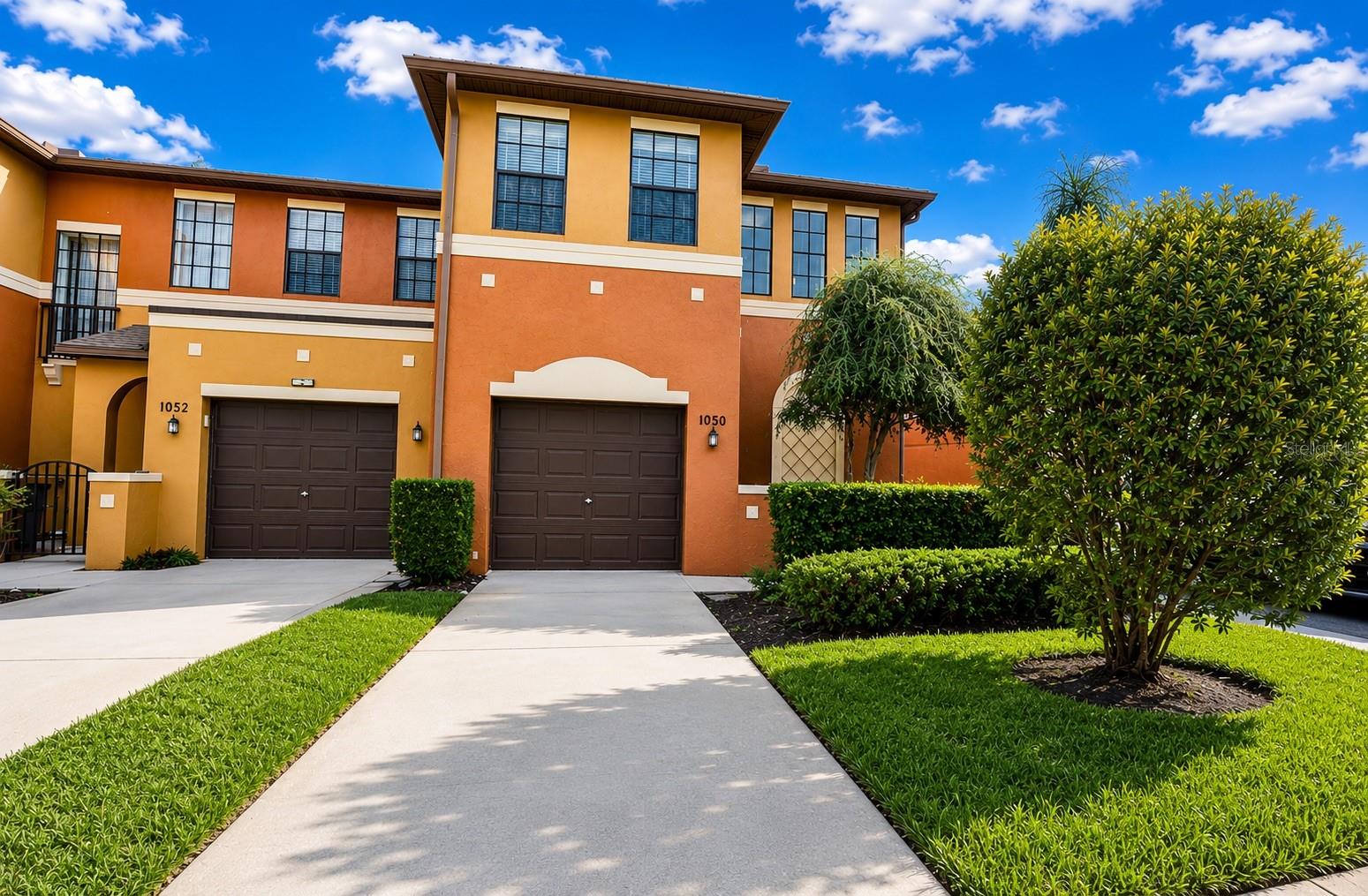 1050 BLACKWATER DR