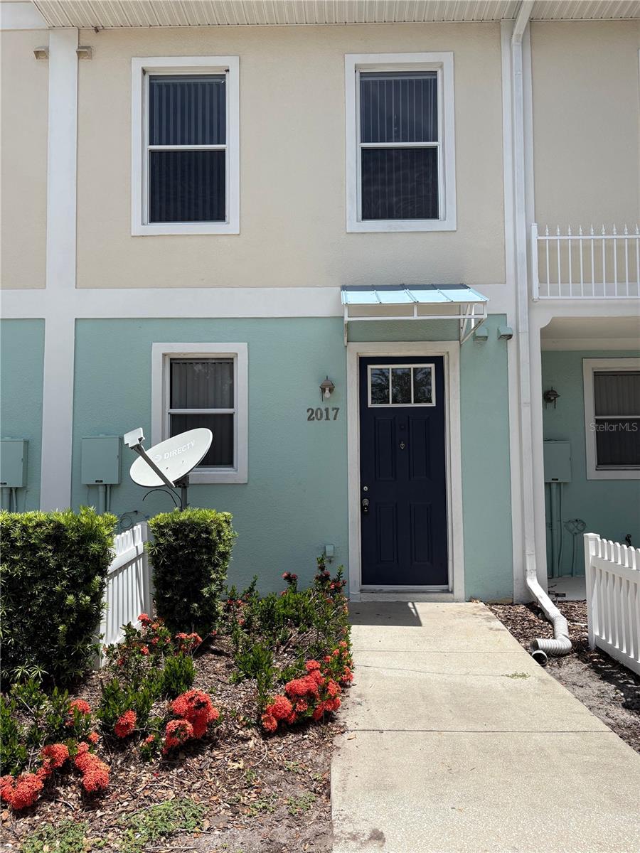 2017 GRAND OAK DR