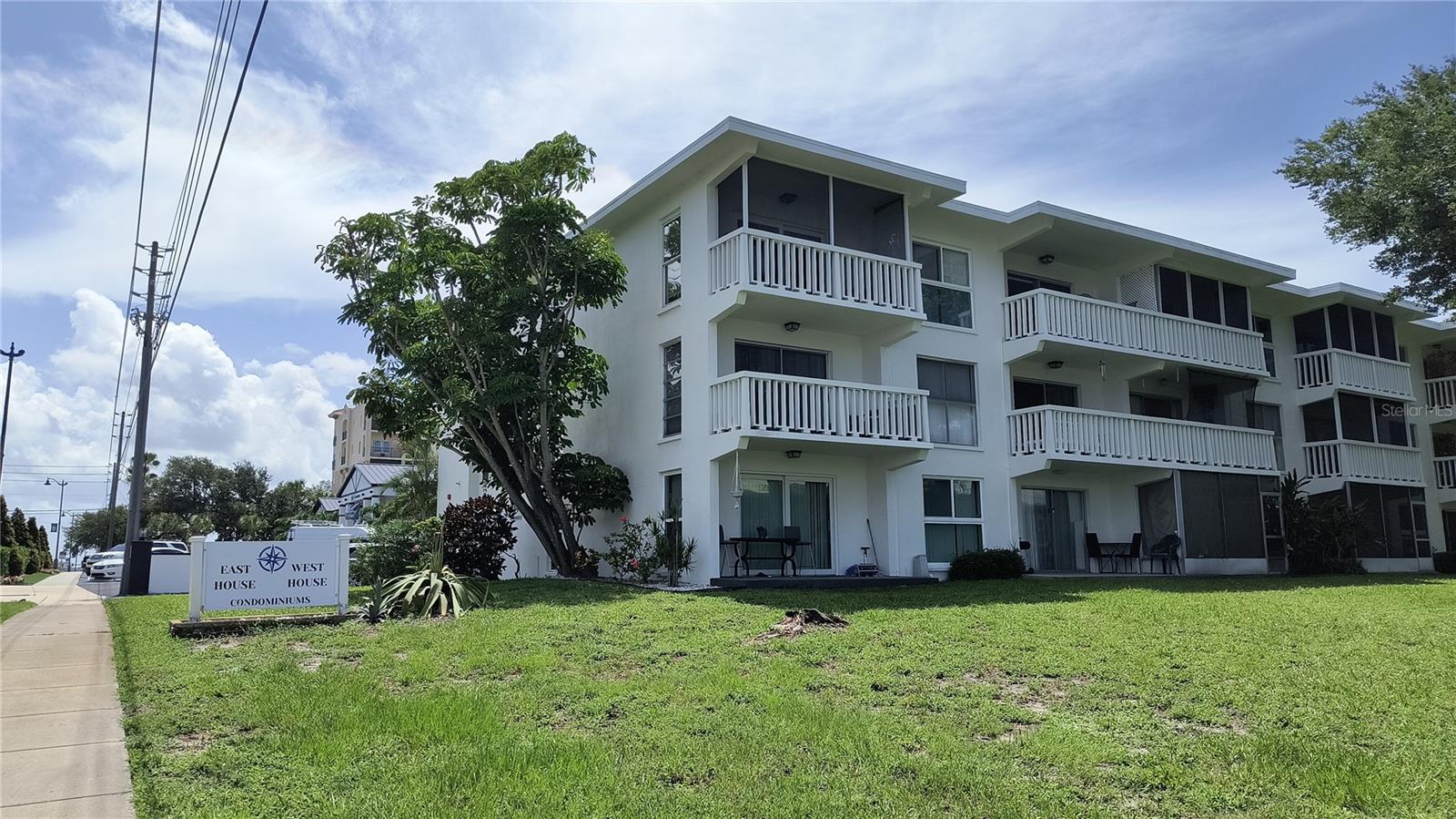 2944 W BAY DR #201