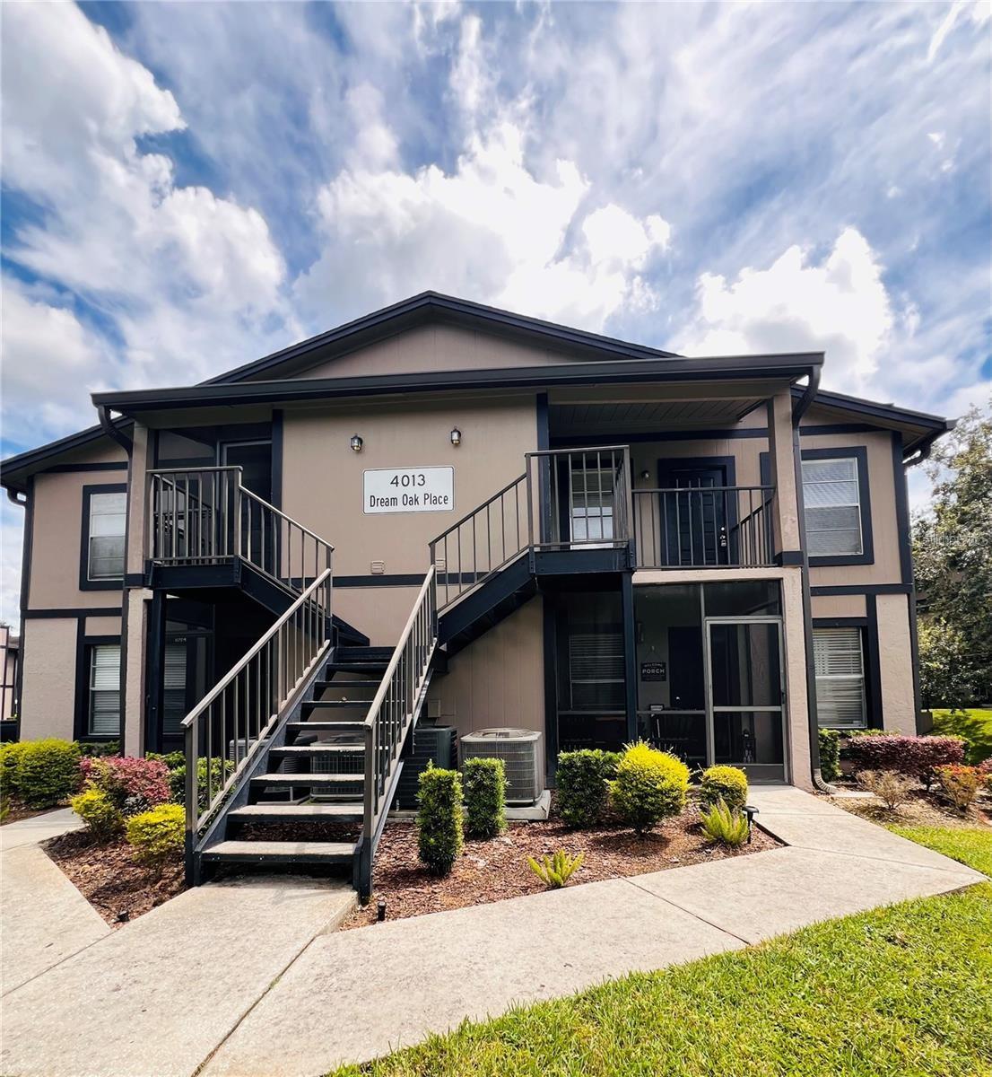 4013 DREAM OAK PL #201