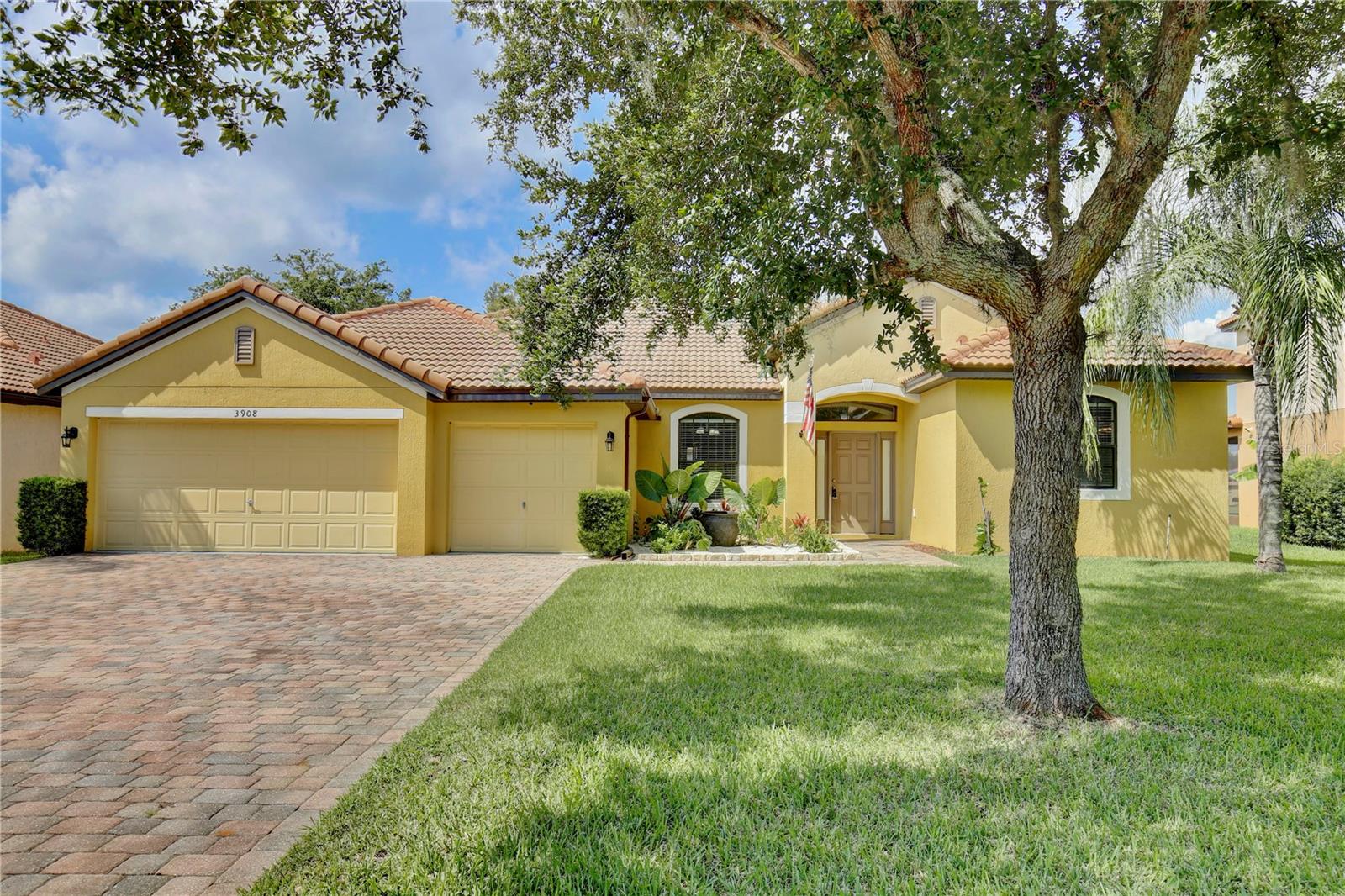 3908 COASTAL BREEZE DR